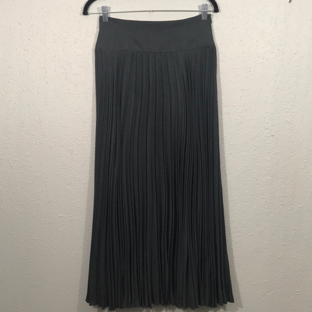 Escada‎ Gray Accordion Pleated Maxi Fancy Skirt